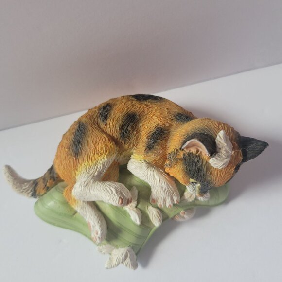 Hand-Painted Calico Cat Figurine Lounging On Green Pillow - Picture 2 of 5